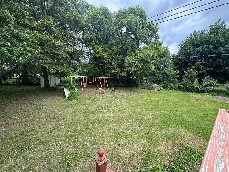 7509 Regent Ave N — Photo 5