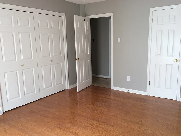 131 Wadsworth Dr — Photo 6