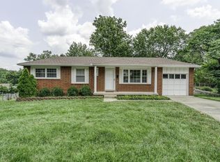 4015 S Hands Cir, Independence, MO 64055
