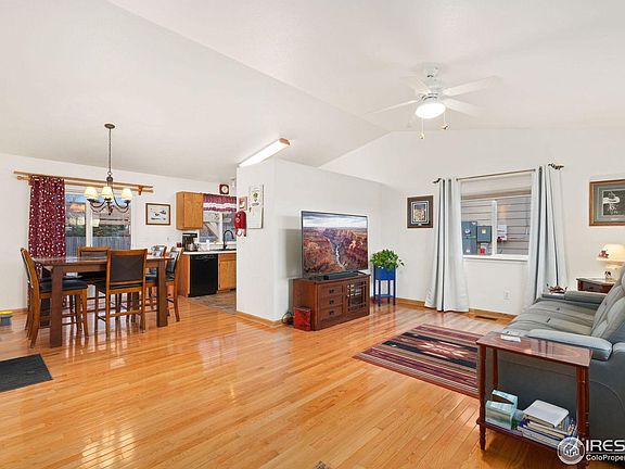4th image of 120 E Lilac St
