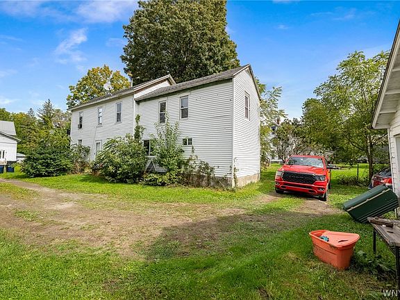 4th image of 120 Chestnut St