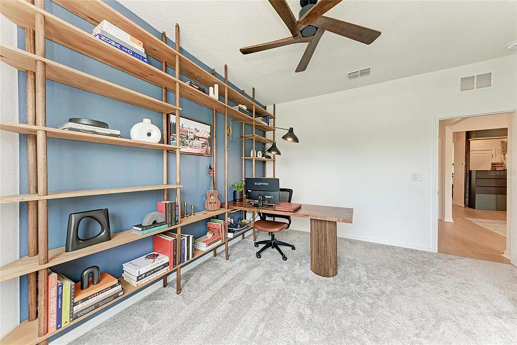3 bed, 2.0 bath, 1693 sqft, $2,495 — Photo 4