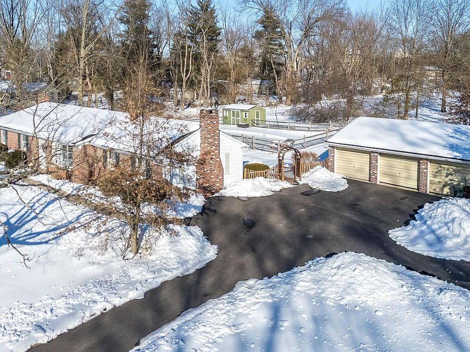 1st image of 494 Stover Rd