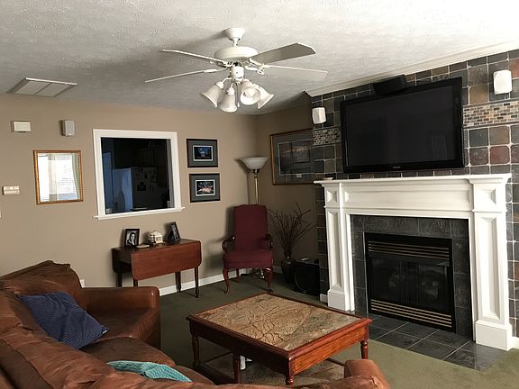 4th image of 729 Wyndhurst Dr