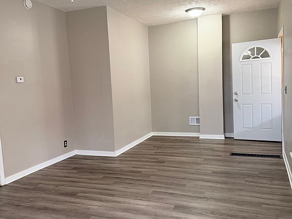 3rd image of 609 Franklin Ave APT 2
