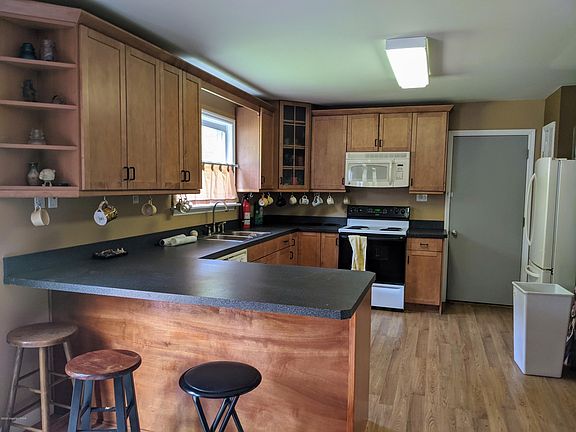 2nd image of 2355 White Oak Dr W