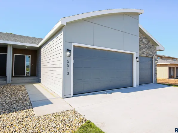 5513 W Liberator Cir, Sioux Falls, SD 57107