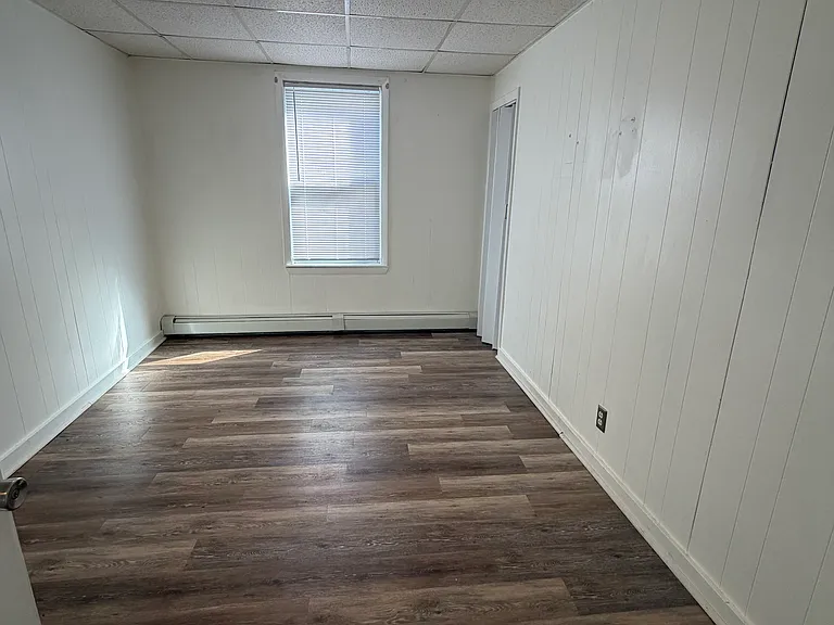 373 Burnside Ave #3 — Photo 5