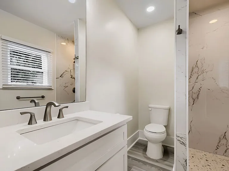 904 N Mesquite St — Photo 12