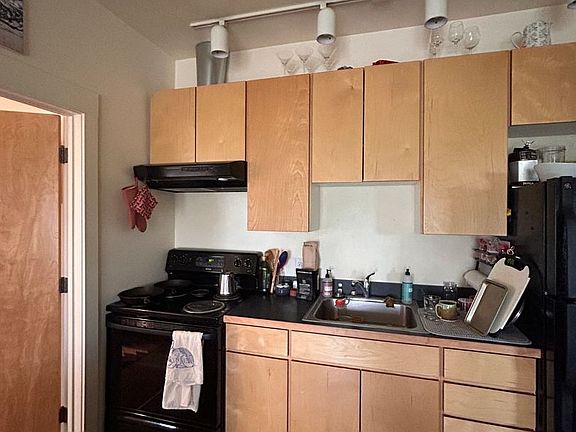 5th image of 1560 Scott St APT 220