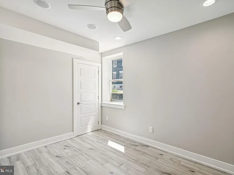 2429 N 3rd St #1 — Photo 16