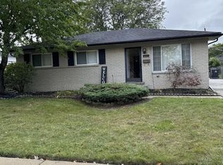 15826 Alsip St, Roseville, MI