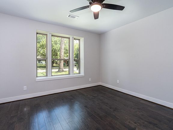 4th image of 4601 Hummingbird St