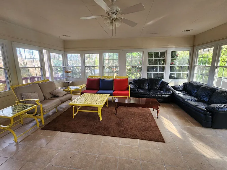 33 Edith Ave — Photo 27