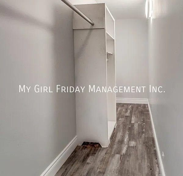 105 Dixon St #6 — Photo 9