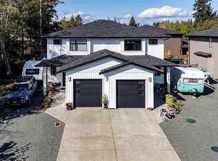 2142 Nikola Pl #A, Campbell River, BC V9W 6H9