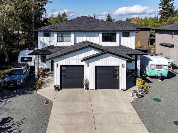 2142 Nikola Pl #A, Campbell River, BC V9W 6H9