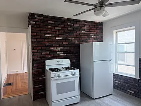 36 Derby St #2 — Photo 2