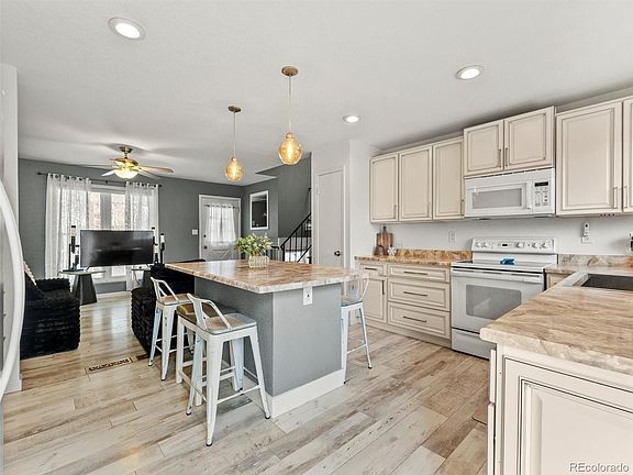 3rd image of 350 S 25th Avenue