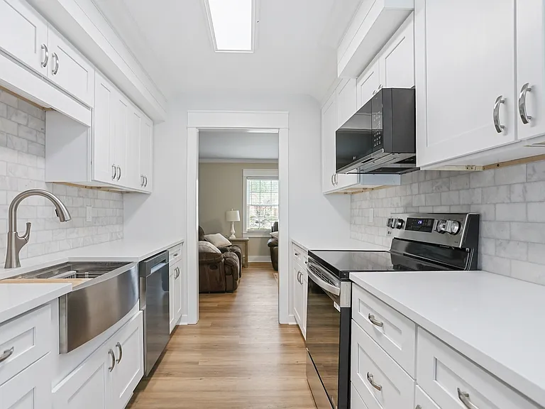 455 Mall Blvd #43 — Photo 10