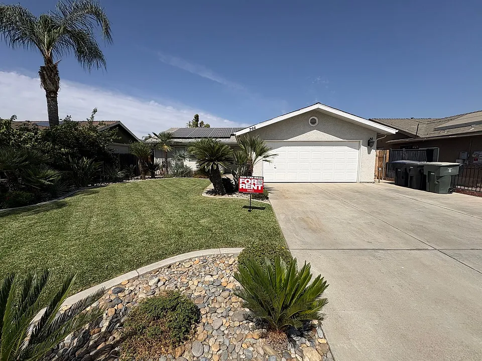 744 W Buena Vista Ave