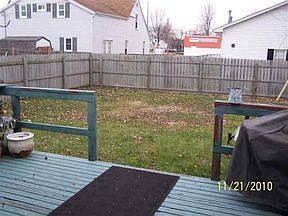3rd image of 207 N Parker St