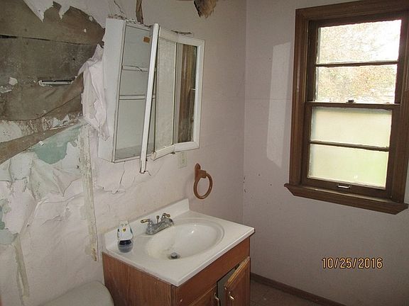 5th image of 1315 Radcliffe Ct