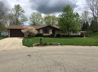 618 Pinewood Pl, Dayton, OH 45430