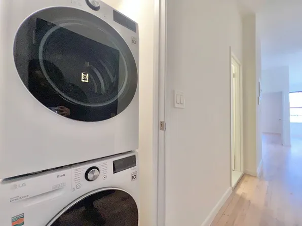 148 Stuyvesant Avenue image 8 of 9