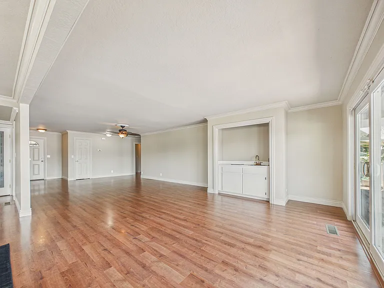 4910 Cabrillo Point — Photo 21