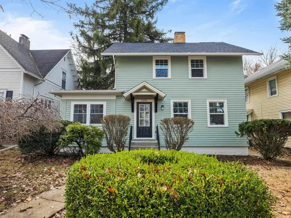 1241 W Oakdale Dr, Fort Wayne, IN 46807