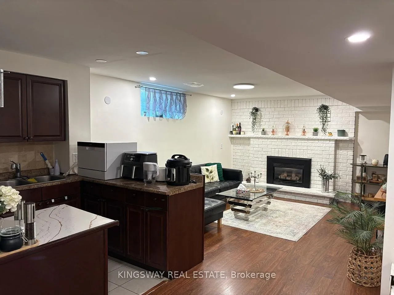 2 bed, $1,999 — Photo 1