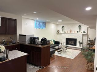31 Oxford St #A, Richmond Hill, ON L4C 4L6