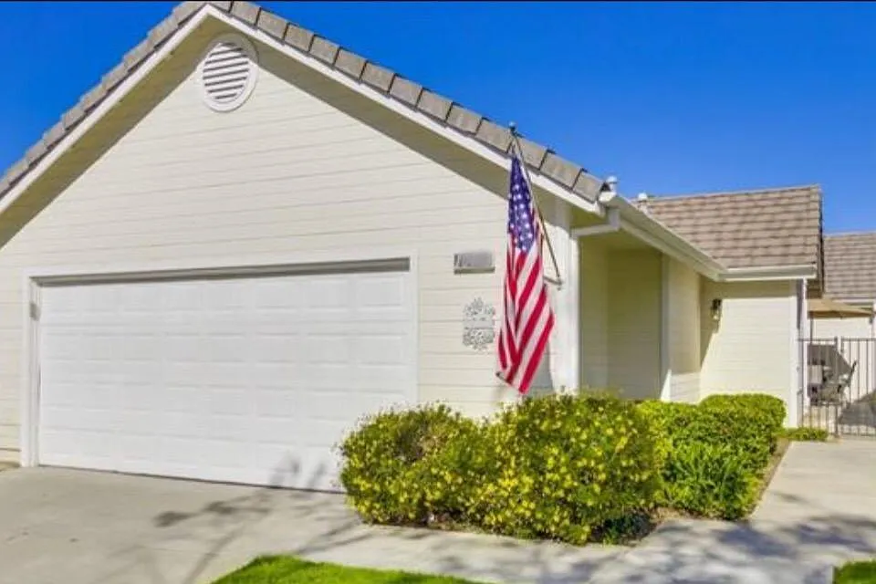 10466 Rancho Carmel Dr