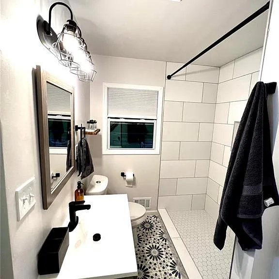 695 Kennesaw Dr SE — Photo 17