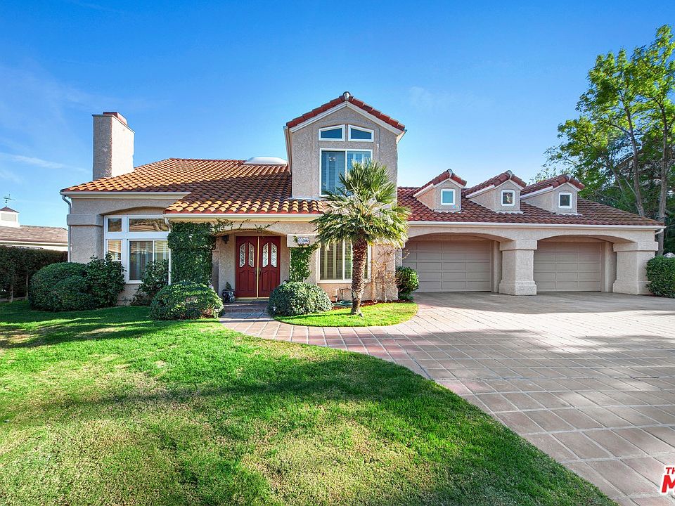 1st image of 23208 W Paloma Blanca Dr