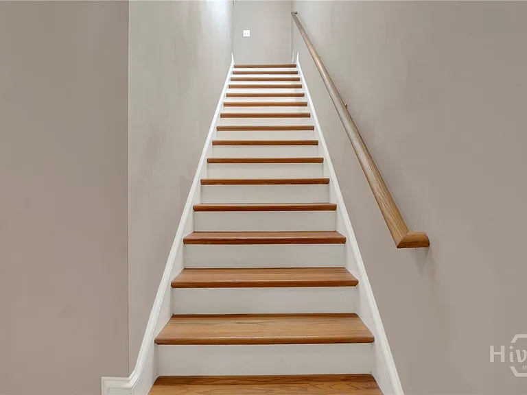 302 W Wayne St #CARRIAGE HOUSE — Photo 9