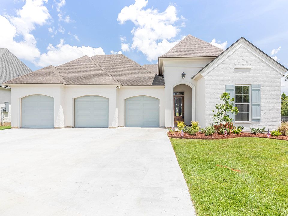 1st image of 210 Fawn Crest Dr