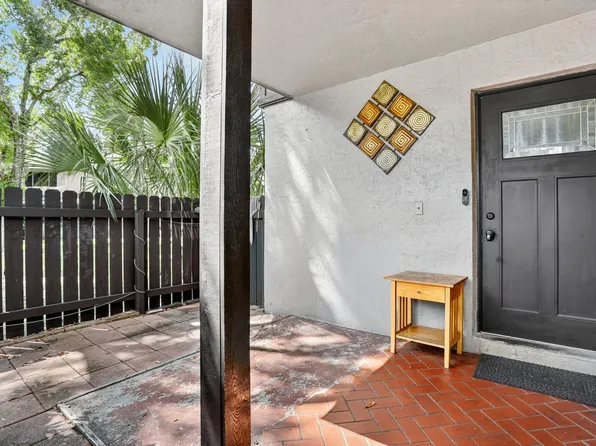 1343 Sussex Dr, North Lauderdale, FL 33068