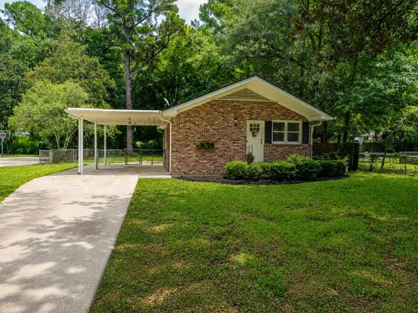 118 Winter St, Moncks Corner, SC 29461