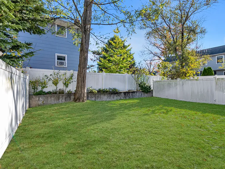 38 Sintsink Dr W #B — Photo 20