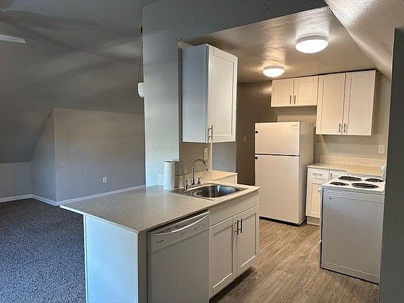 2nd image of 608 E North St #Street5