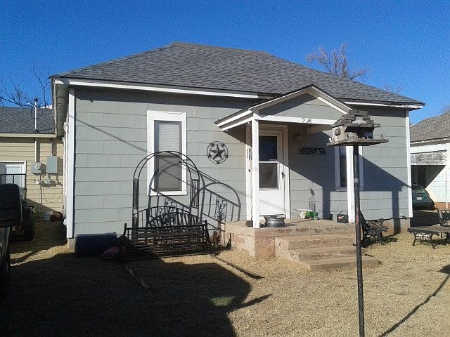 1st image of 218 S 2nd St