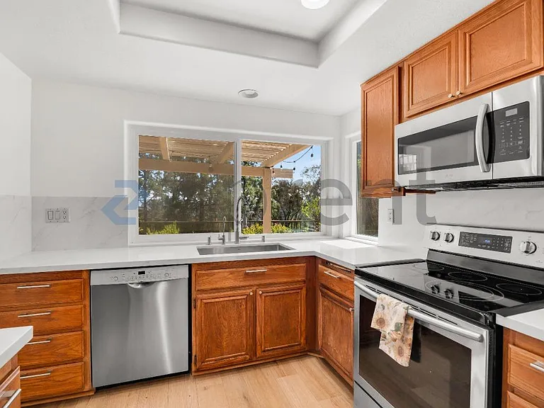 12132 Caddy Row — Photo 8