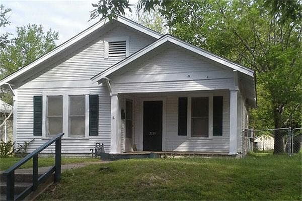 1st image of 2120 W 3rd Ave