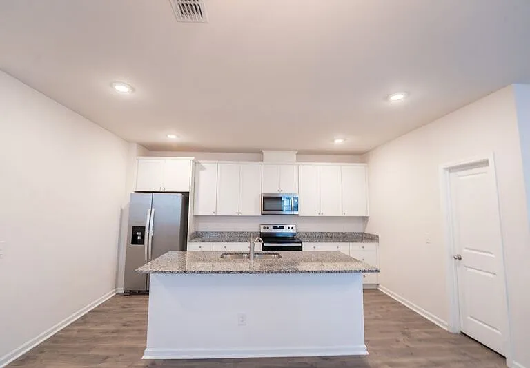 148 Benelli Dr — Photo 14