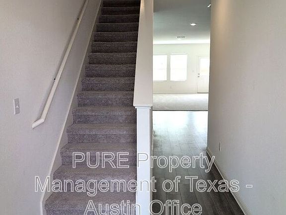 3rd image of 116 Bluegill Dr