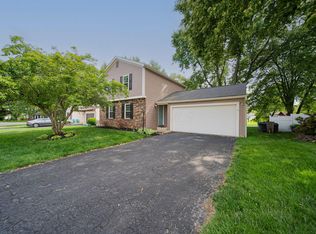 8249 Big Horn Ct, Powell, OH 43065