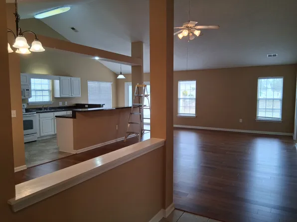 8212 Autumn Pond Ct, Myrtle Beach, SC 29579