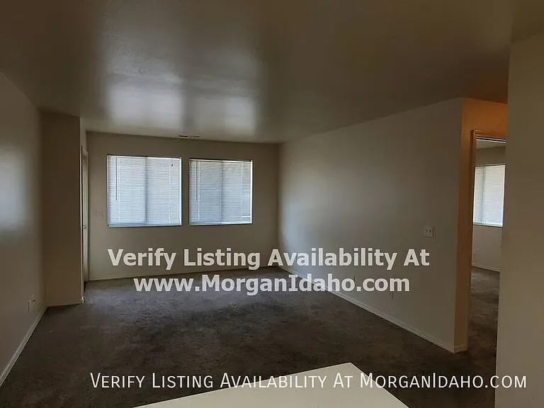 6723 W Overland Rd #101 — Photo 4